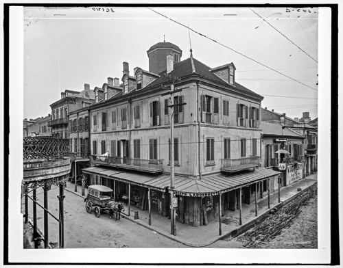 Napoleon House, New Orleans, between 1900 and 1906.