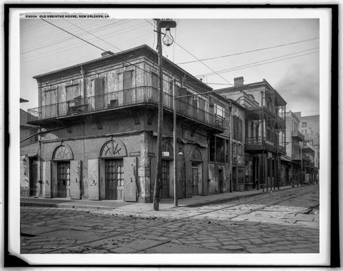 Old Absinthe House, New Orleans, around 1900.